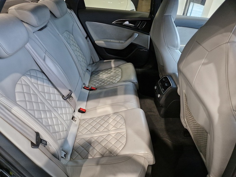 Audi S6 Saloon TFSI V8 Black Edition - U11536