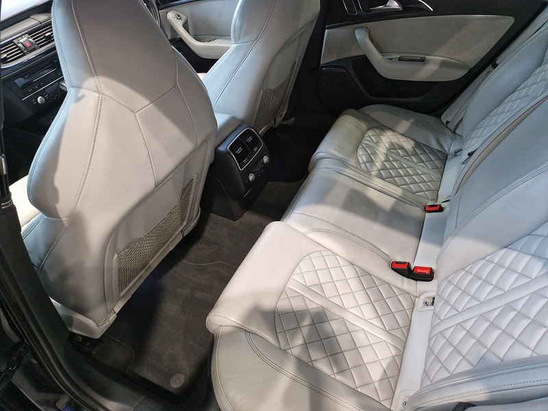 Audi S6 Saloon TFSI V8 Black Edition - U11536