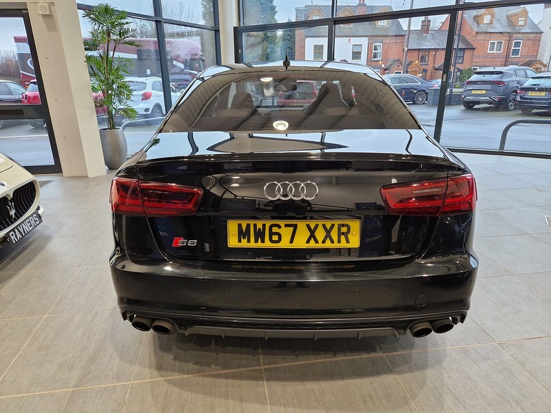 Audi S6 Saloon TFSI V8 Black Edition - U11536