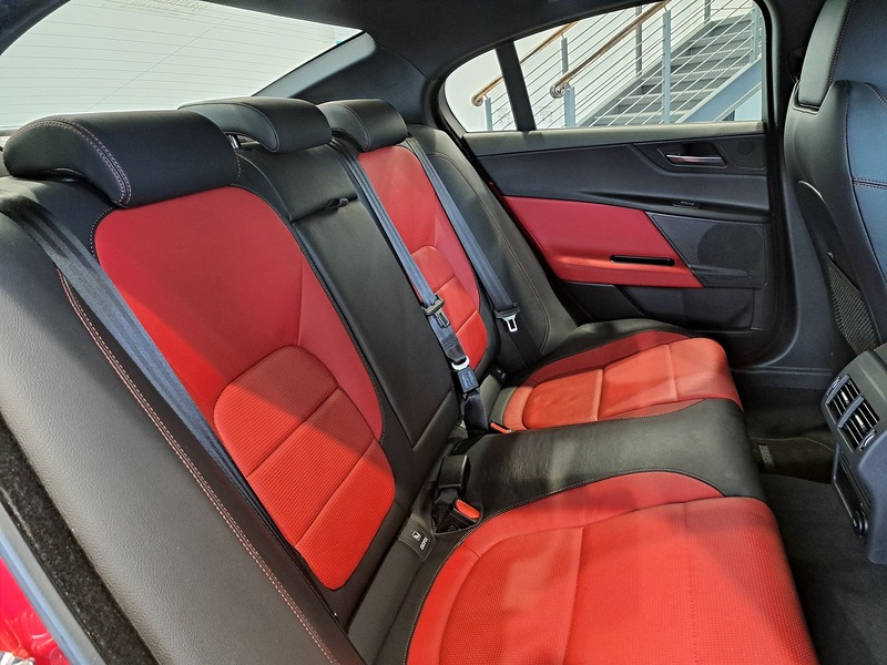 Jaguar XE i R-Sport - U11547