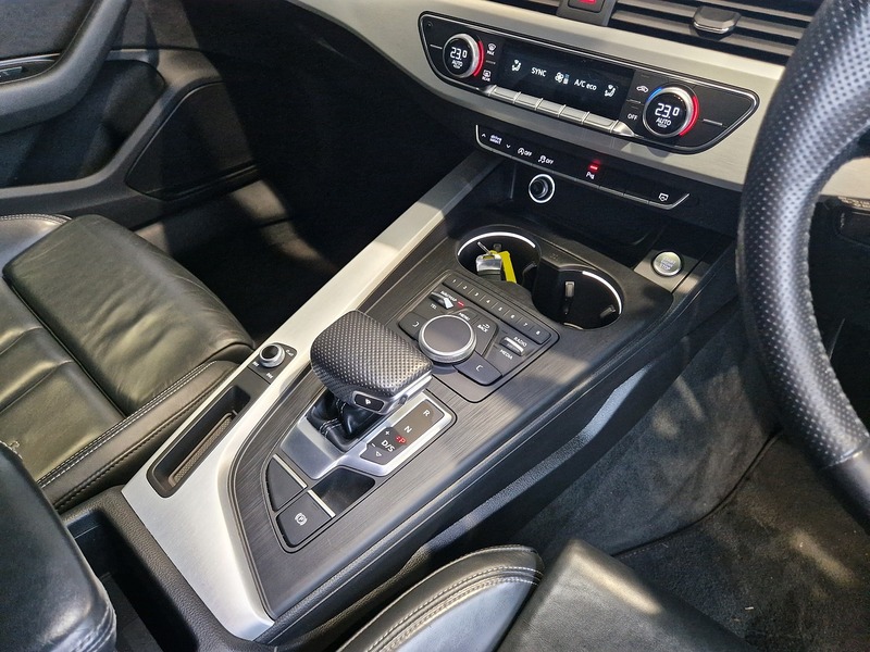 Audi A4 TDI ultra S line - U11550