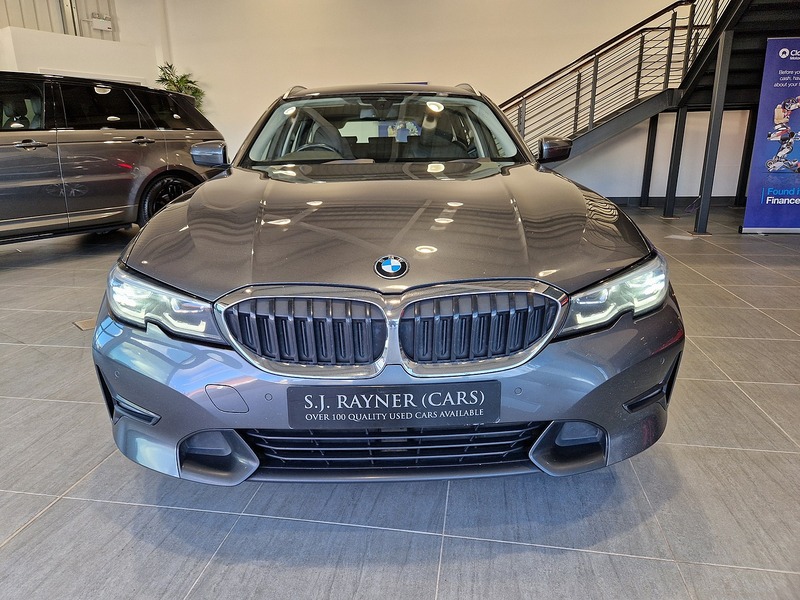 BMW 3 Series 330e Sport Pro - U11554