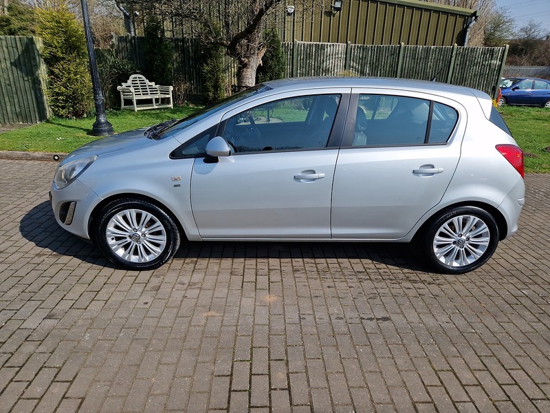 Vauxhall Corsa SE - U11568
