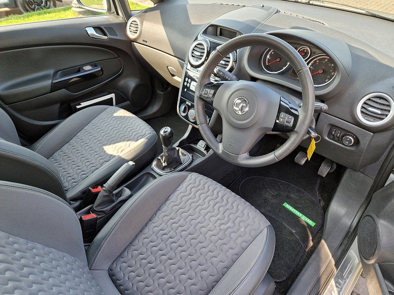 Vauxhall Corsa SE - U11568