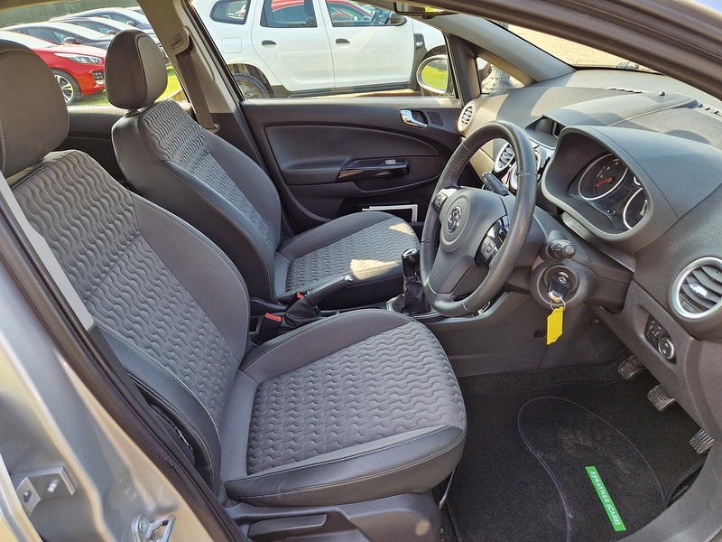 Vauxhall Corsa SE - U11568