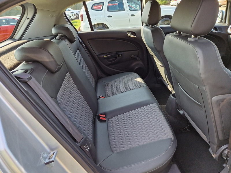 Vauxhall Corsa SE - U11568