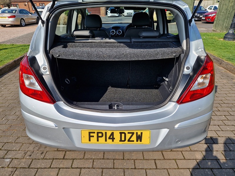 Vauxhall Corsa SE - U11568