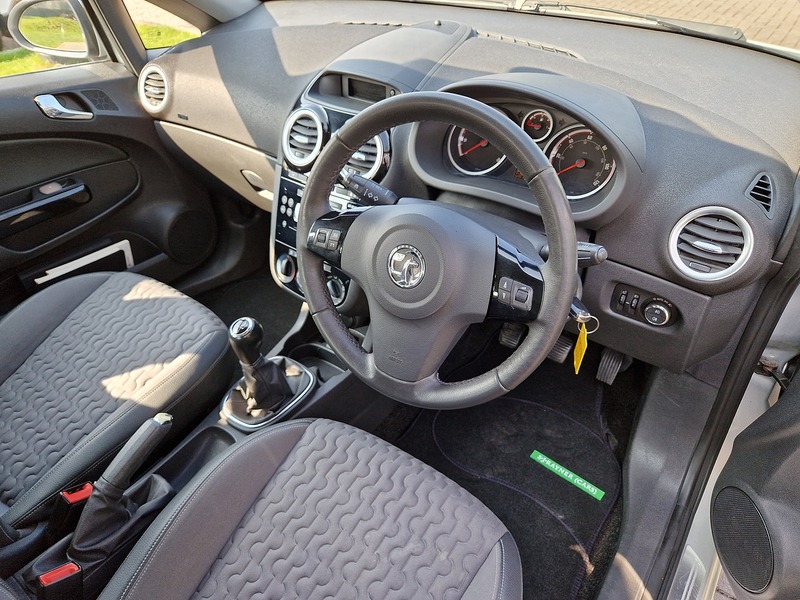 Vauxhall Corsa SE - U11568