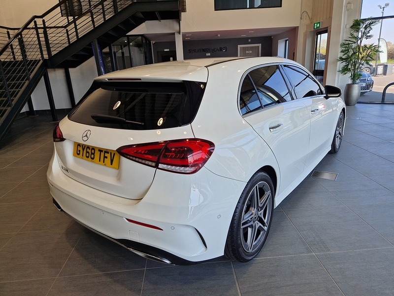 Mercedes-Benz A Class A200 AMG Line - U11585