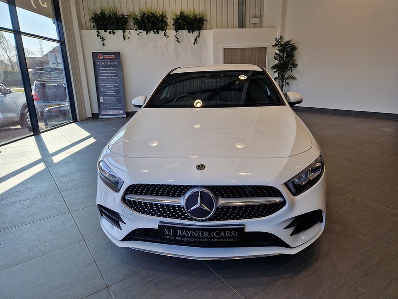 Mercedes-Benz A Class A200 AMG Line - U11585