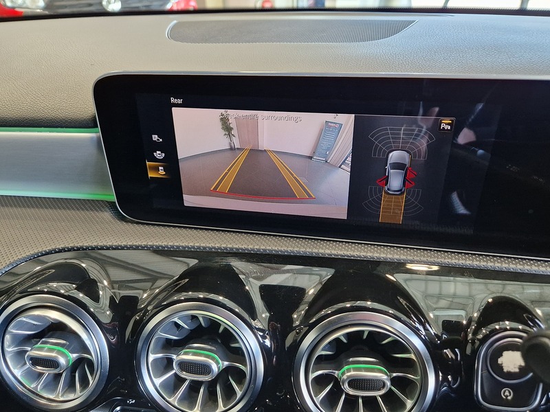 Mercedes-Benz A Class A200 AMG Line - U11585