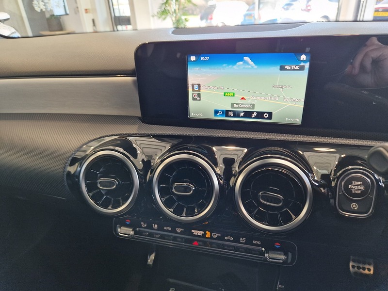 Mercedes-Benz A Class A200 AMG Line - U11586