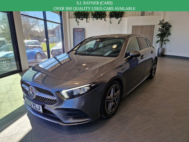Mercedes-Benz A Class A200 AMG Line - U11586