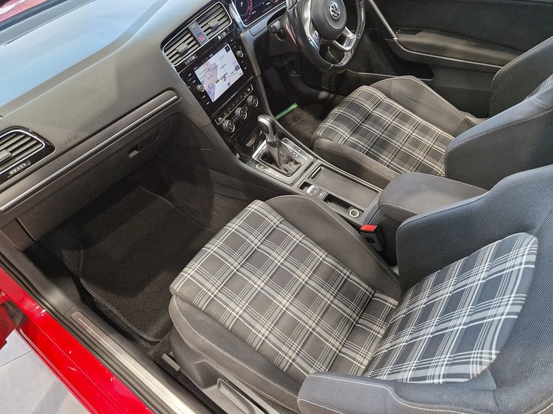 Volkswagen Golf TDI GTD - U11587