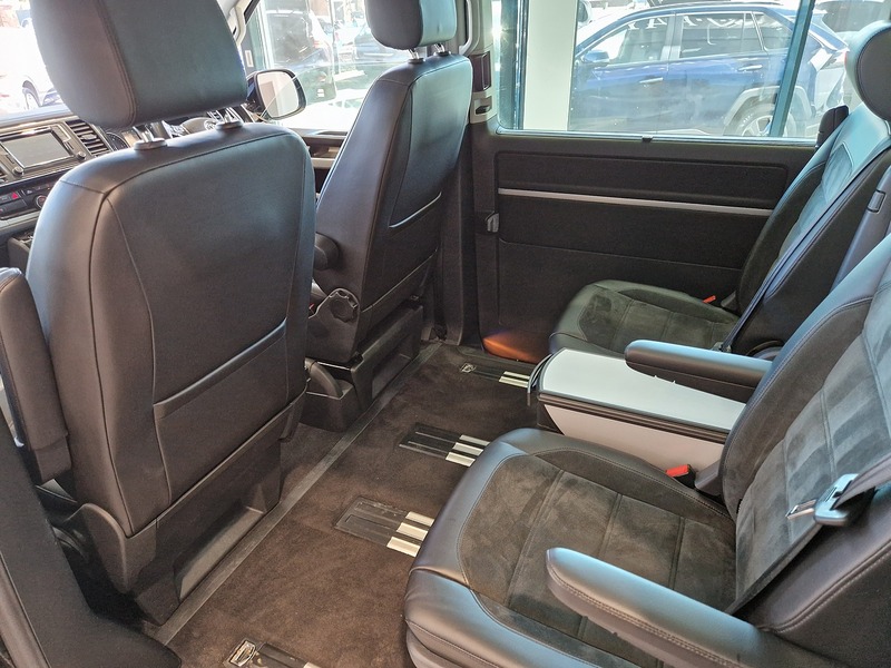 Volkswagen Caravelle BiTDI BlueMotion Tech Executive - U11599