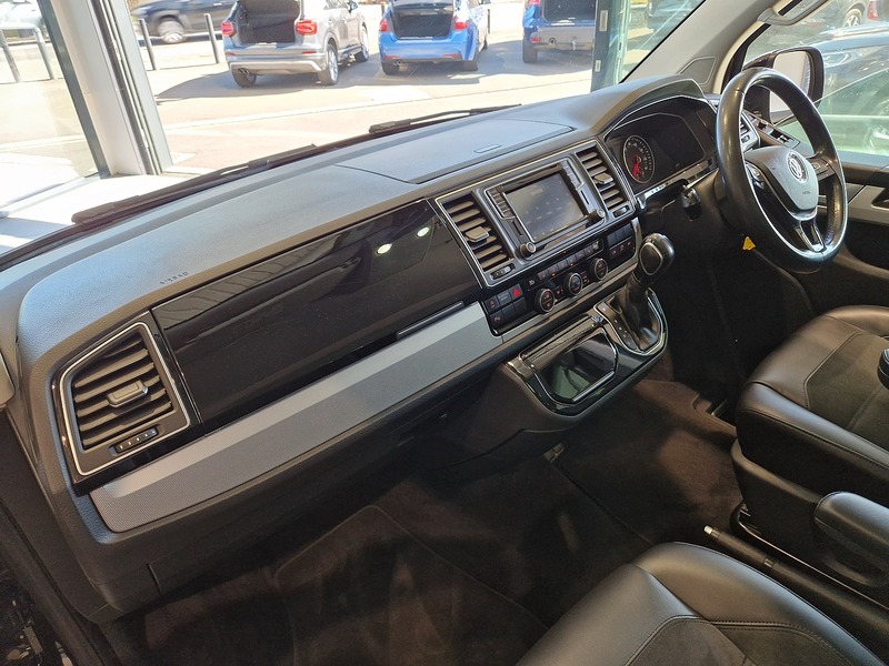 Volkswagen Caravelle BiTDI BlueMotion Tech Executive - U11599