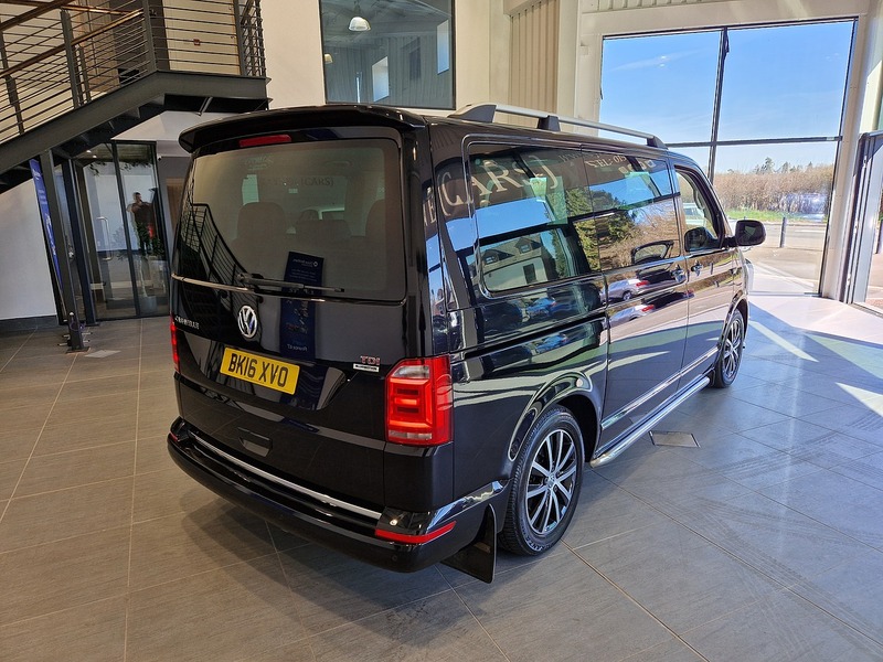 Volkswagen Caravelle BiTDI BlueMotion Tech Executive - U11599