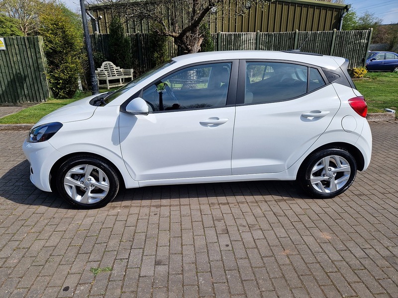 Hyundai i10 SE Connect - U11600