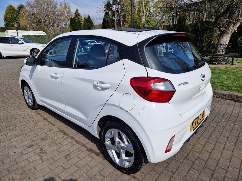 Hyundai i10 SE Connect - U11600