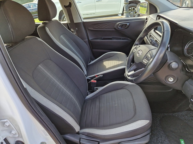 Hyundai i10 SE Connect - U11600