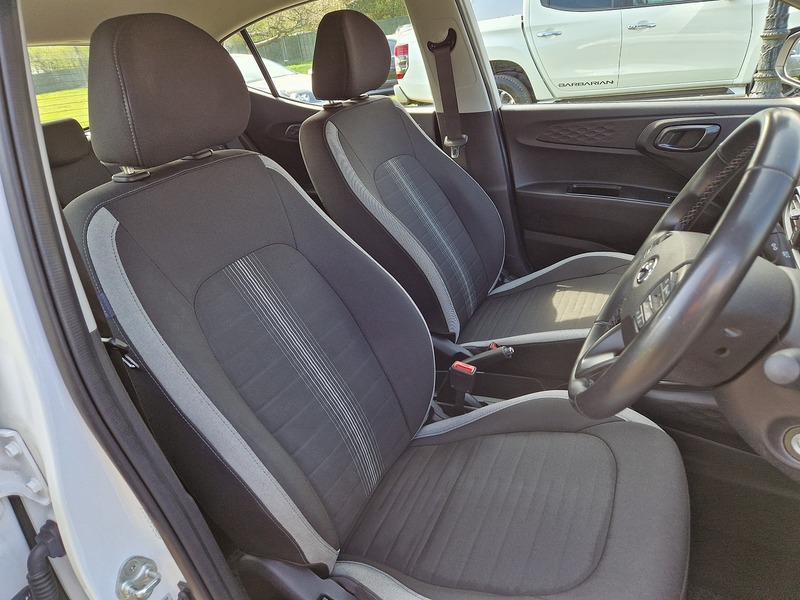 Hyundai i10 SE Connect - U11600