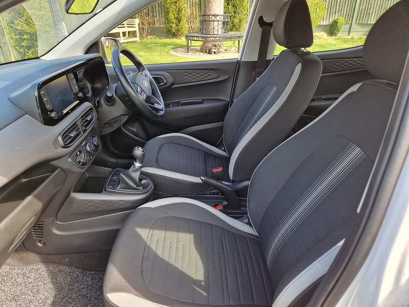 Hyundai i10 SE Connect - U11600