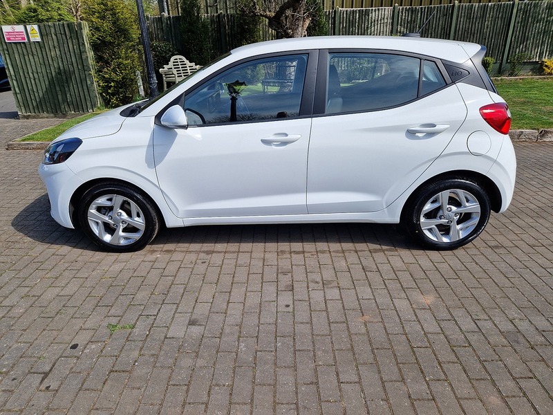 Hyundai i10 SE Connect - U11600