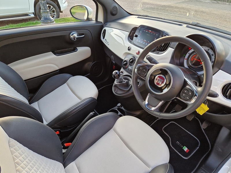 Fiat 500 MHEV Dolcevita - U11607