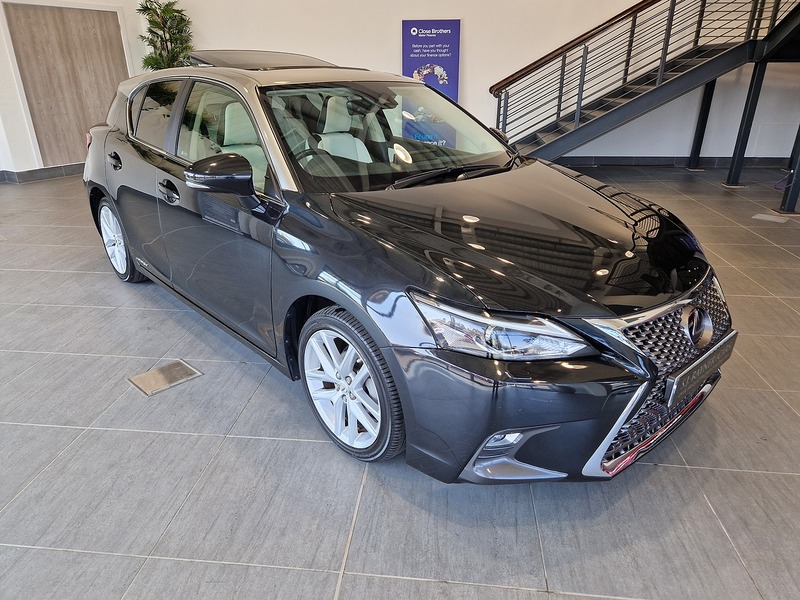Lexus CT 200h Takumi - U11615