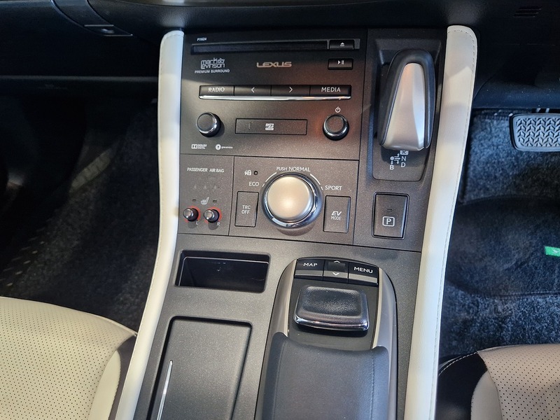 Lexus CT 200h Takumi - U11615