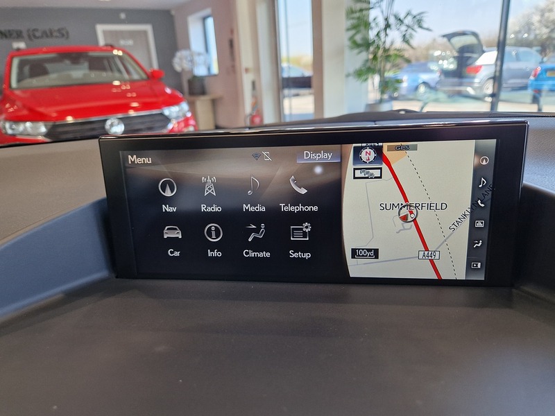 Lexus CT 200h Takumi - U11615