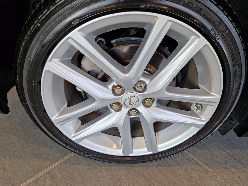 Lexus CT 200h Takumi - U11615