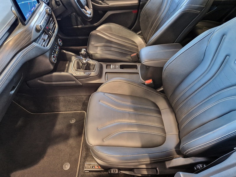 Ford Focus EcoBlue Vignale - U11619
