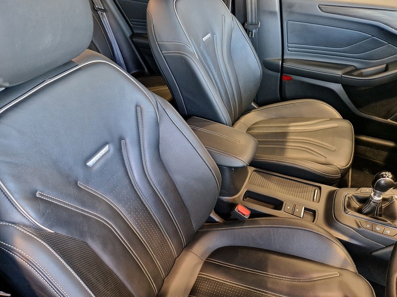 Ford Focus EcoBlue Vignale - U11619