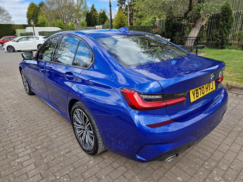 BMW 3 Series 330e M Sport - U11627