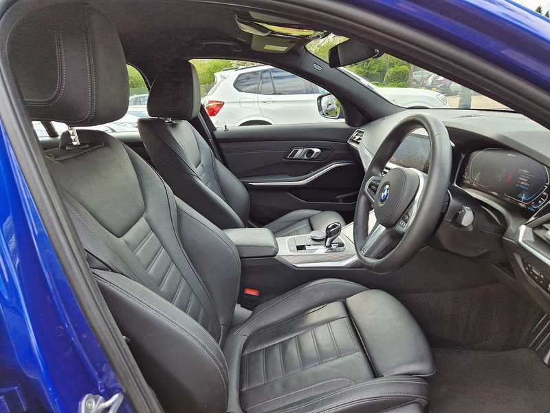 BMW 3 Series 330e M Sport - U11627