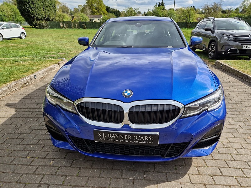 BMW 3 Series 330e M Sport - U11627