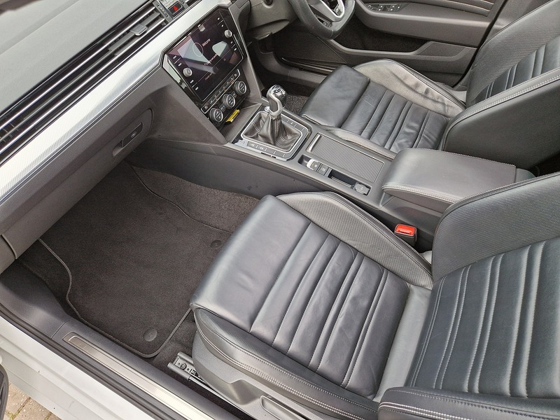 Volkswagen Passat TSI EVO R-Line - U11630