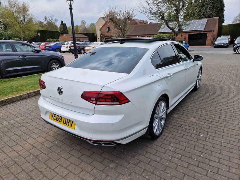 Volkswagen Passat TSI EVO R-Line - U11630