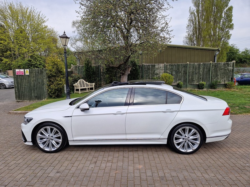 Volkswagen Passat TSI EVO R-Line - U11630