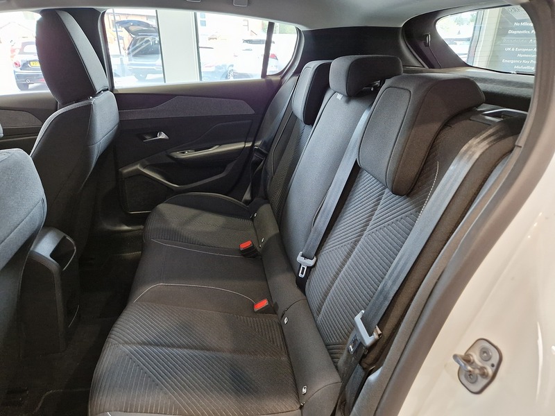 Peugeot 308 BlueHDi Active Premium - U11641