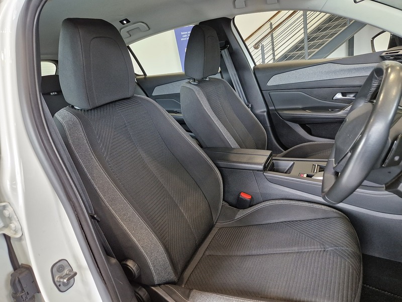 Peugeot 308 BlueHDi Active Premium - U11641