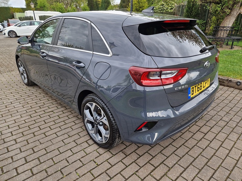 Kia Ceed CRDi 3 - U11642