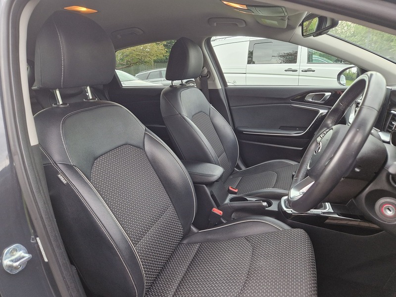 Kia Ceed CRDi 3 - U11642