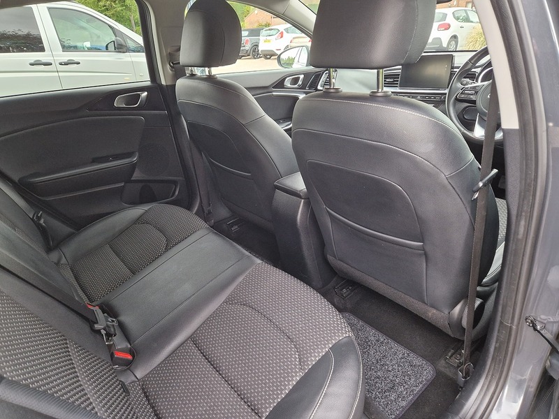 Kia Ceed CRDi 3 - U11642