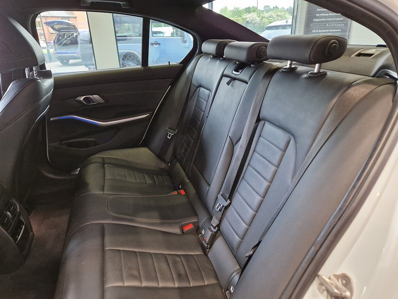 BMW 3 Series 320i M Sport - U11646