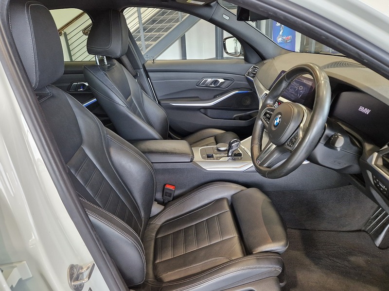 BMW 3 Series 320i M Sport - U11646