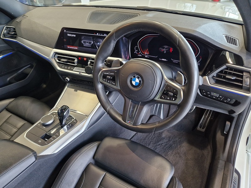BMW 3 Series 320i M Sport - U11646