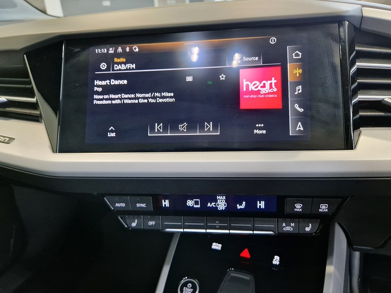 Audi Q4 e-tron Sport - U11652