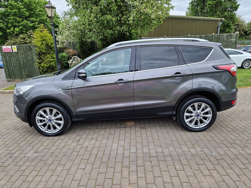 Ford Kuga TDCi EcoBlue Titanium Edition - U11654